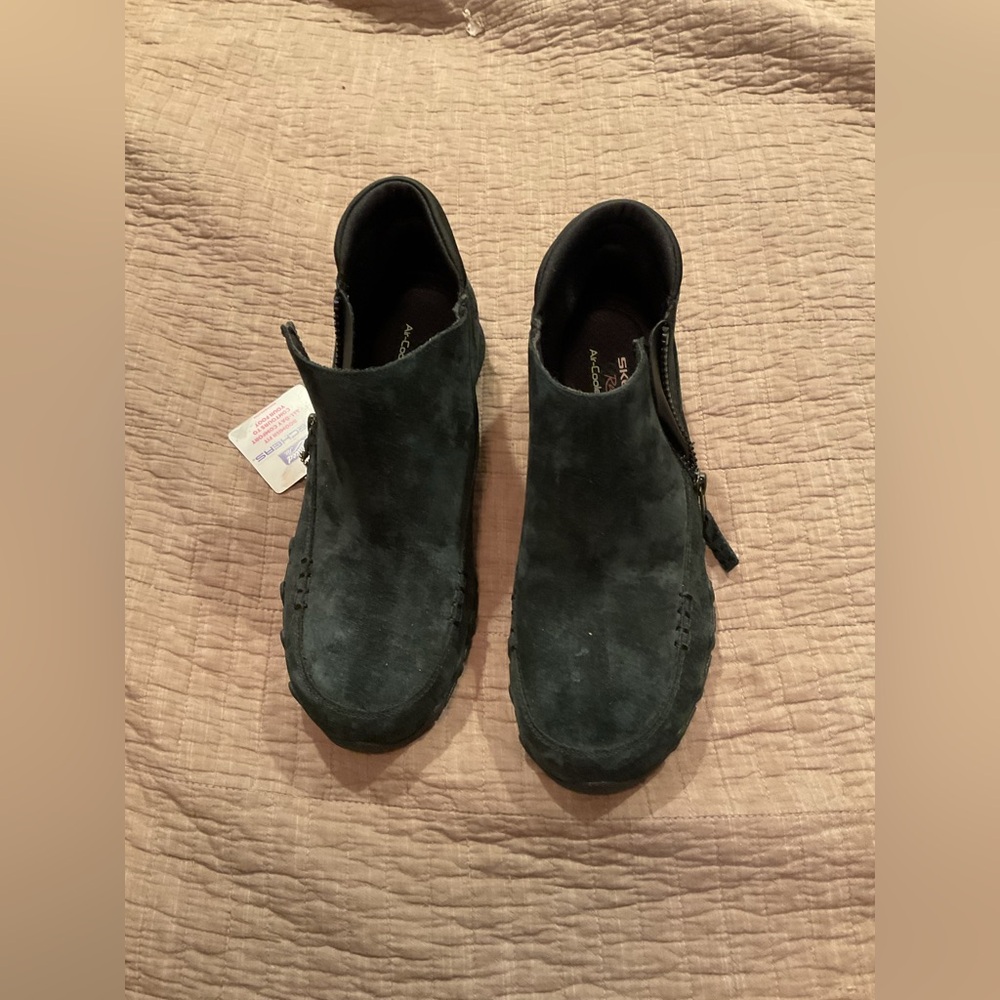 Skecher Shoes